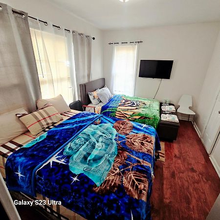Divine Villa & Resorts Guest House - 283 Lehigh Ave 뉴어크 외부 사진