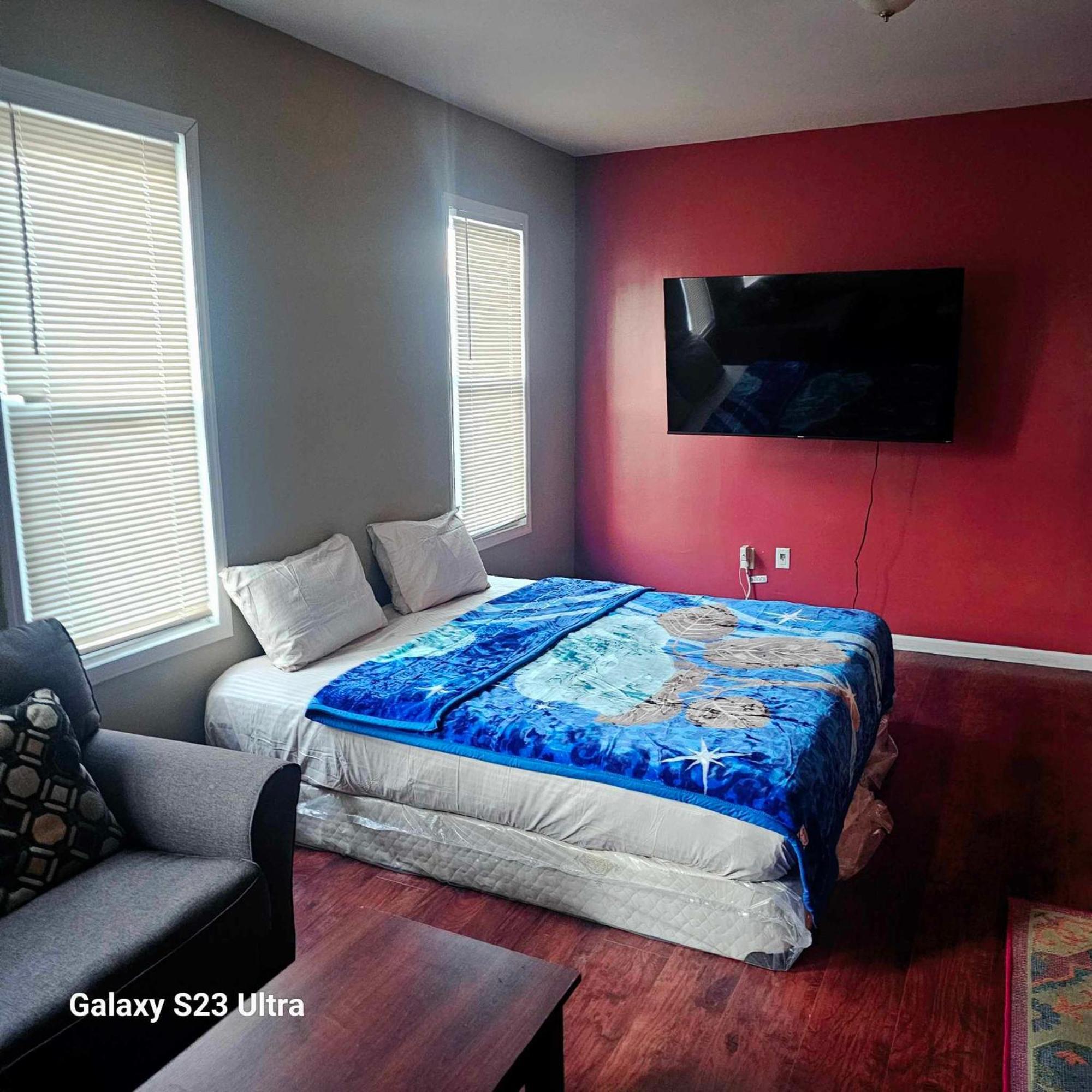 Divine Villa & Resorts Guest House - 283 Lehigh Ave 뉴어크 외부 사진