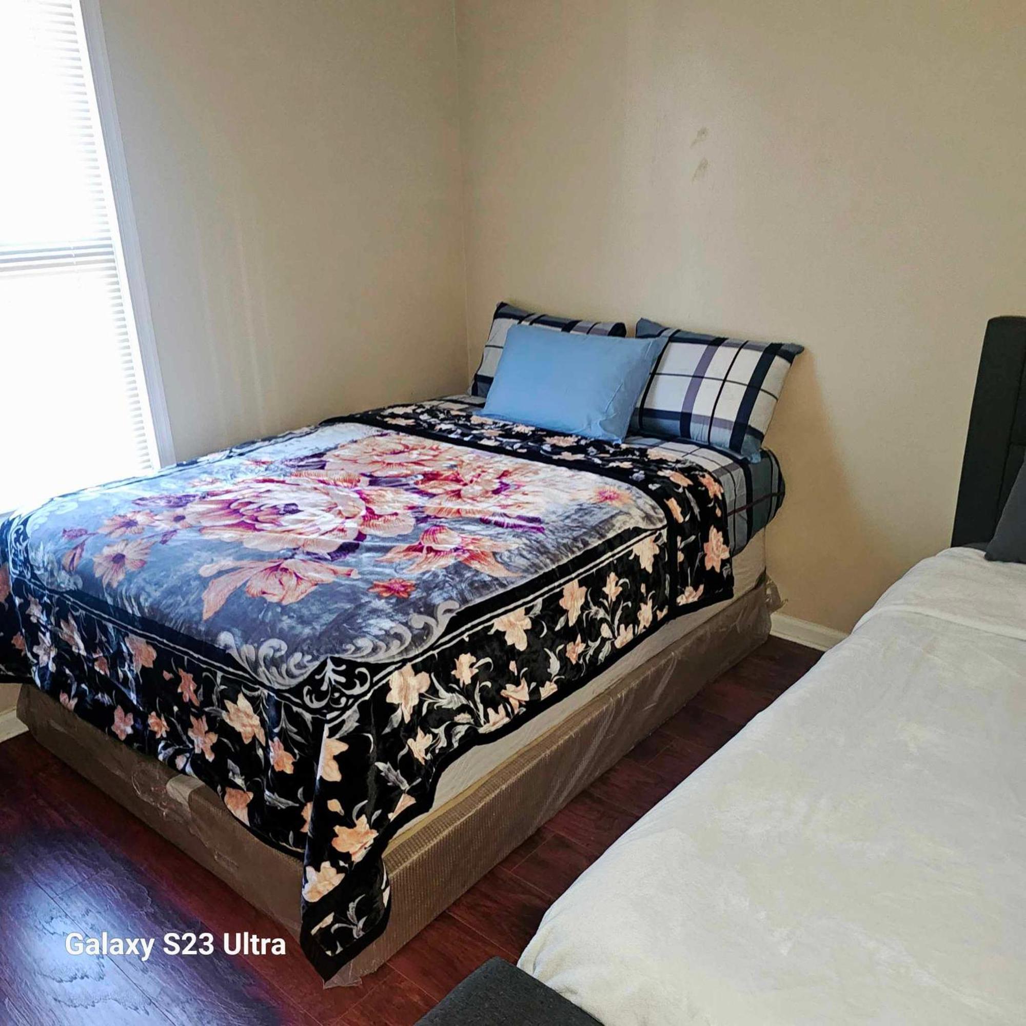 Divine Villa & Resorts Guest House - 283 Lehigh Ave 뉴어크 외부 사진