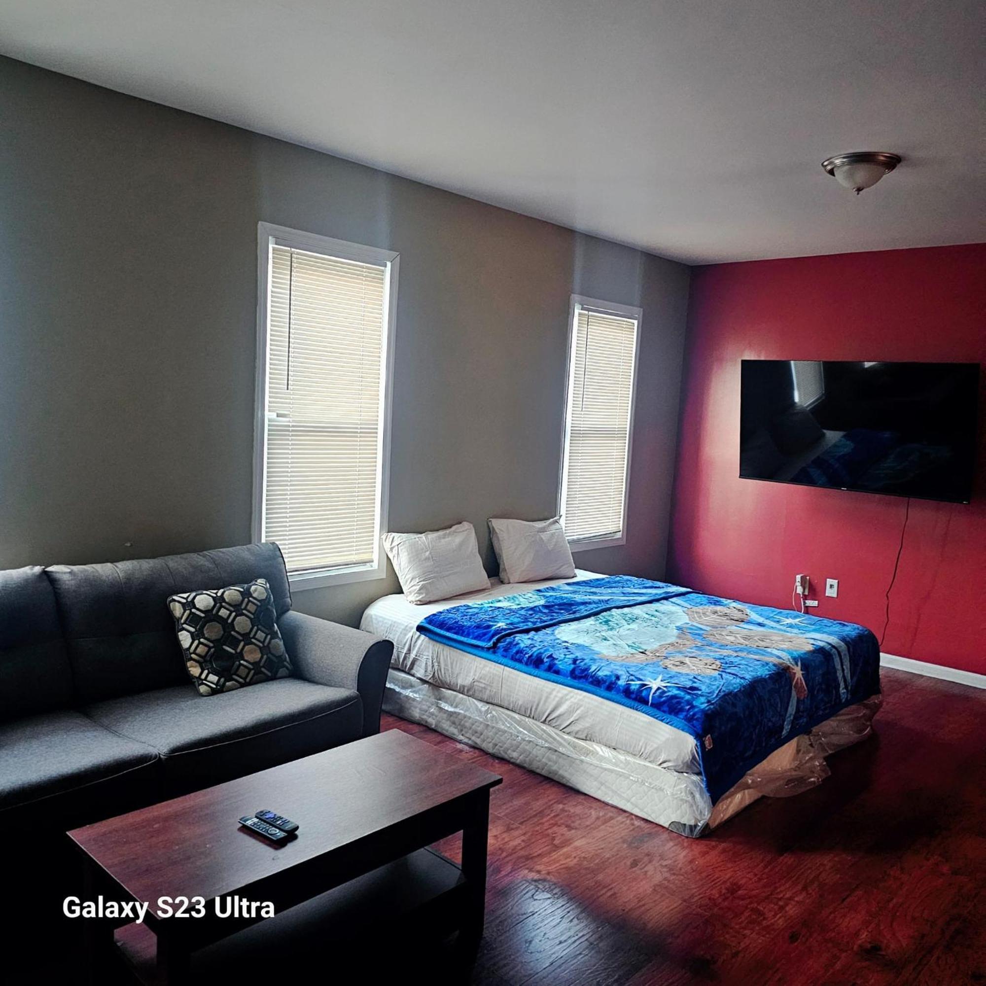 Divine Villa & Resorts Guest House - 283 Lehigh Ave 뉴어크 외부 사진