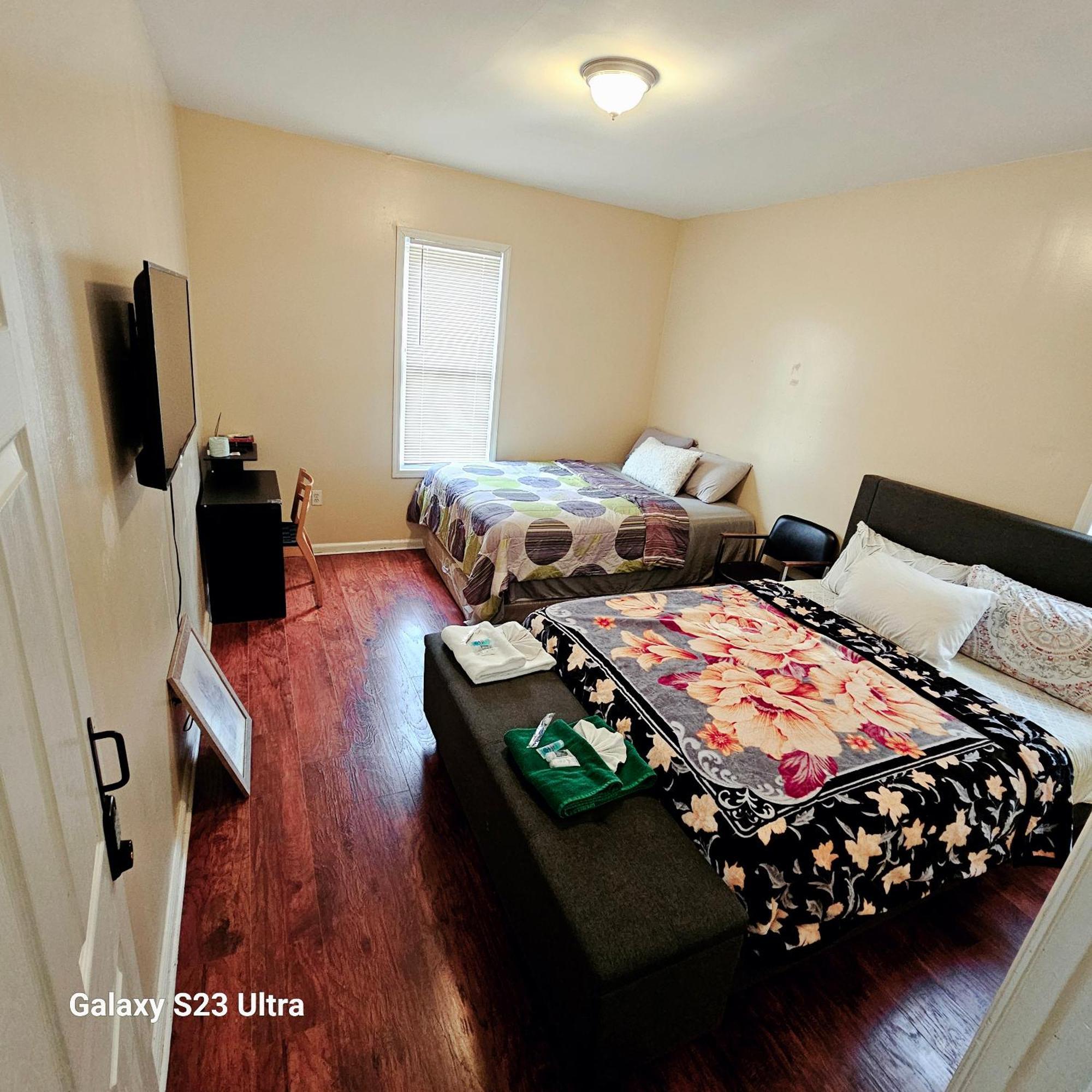 Divine Villa & Resorts Guest House - 283 Lehigh Ave 뉴어크 외부 사진